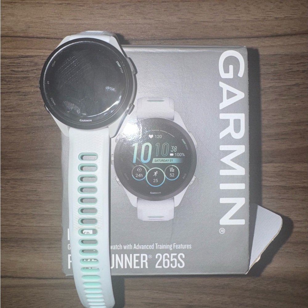 Garmin Forerunner 265S Mint and White Smartwatch